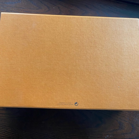 Louis Vuitton bag and magnetic box - Picture 5 of 5